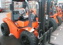 Ruwterrein-heftrucks Mast Explorer H 30 DA
