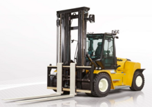 Ruwterrein-heftrucks Yale GDP360EF