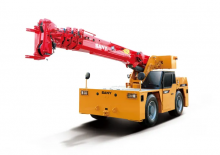 Ruwterrein-kranen Sany SIC130