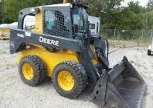 Schrankladers John Deere Construction 326D
