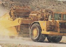 Schrapers Caterpillar 613B