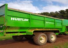 Silagewagens Hustler SF2000