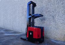 Smalle gangen vorkheftrucks VNA RAYMOND 740R45TT