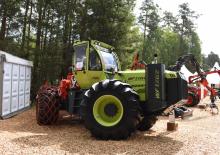 Speciale schuiftractors Werner WF-trac 2865 6x6 SK 
