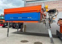 Spreaders met containerinvoer Gmeiner STA 7000 S Premium