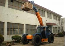 Telescoopladers YTO LTH2560