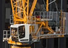 Torenkranen - Beweegbare arm - Boven draaiend Liebherr 710 HC-L 25/50 Litronic