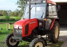 Tractoren met tweewielaandrijving Zetor 5320.1