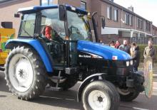 Tractoren met tweewielaandrijving New Holland TL 80 A HR K
