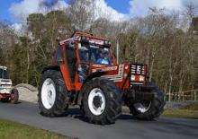 Tractoren met vierwielaandrijving Fiatagri 110-90 DT
