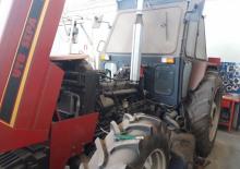 Tractoren met vierwielaandrijving Sepa 11800 DT