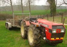 Tractoren met vierwielaandrijving Valpadana 1225 HST Top