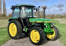 Tractoren met vierwielaandrijving John Deere 2650