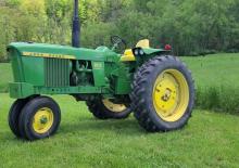 Tractoren met vierwielaandrijving John Deere 3010