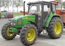 Tractoren met vierwielaandrijving John Deere 3200 Std