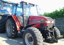 Tractoren met vierwielaandrijving Case IH 3230