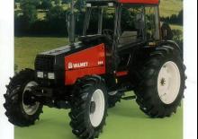 Tractoren met vierwielaandrijving Valmet 355