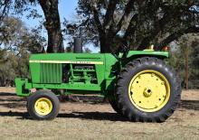 Tractoren met vierwielaandrijving John Deere 4030