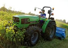 Tractoren met vierwielaandrijving DEUTZ-FAHR 4100 E