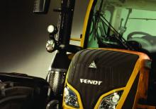 Tractoren met vierwielaandrijving Fendt 412 Vario