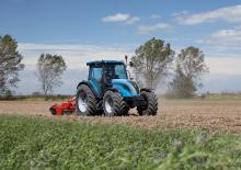 Tractoren met vierwielaandrijving Landini 5-80 H Techno