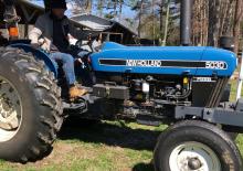 Tractoren met vierwielaandrijving Ford-NH 5030 A