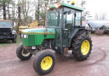 Tractoren met vierwielaandrijving John Deere 5300 Std