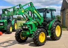 Tractoren met vierwielaandrijving John Deere 5620