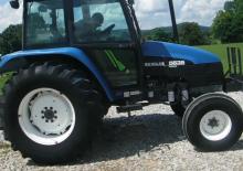 Tractoren met vierwielaandrijving Ford-NH 5635 A Splitt