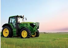 Tractoren met vierwielaandrijving John Deere 6105 M