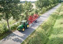 Tractoren met vierwielaandrijving John Deere 6145M 
