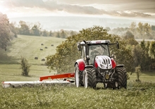 Tractoren met vierwielaandrijving Steyr 6150 Profi CVT