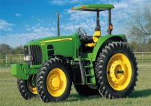 Tractoren met vierwielaandrijving John Deere 6155J