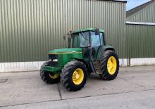 Tractoren met vierwielaandrijving Sepa 6800 DT-P