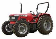 Tractoren met vierwielaandrijving Mahindra 8000