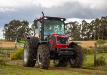 Tractoren met vierwielaandrijving Mahindra 86-110 P