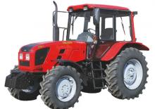 Tractoren met vierwielaandrijving Belarus 900.4