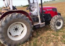 Tractoren met vierwielaandrijving Valtra A 63