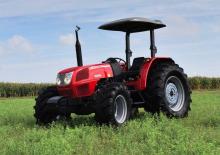 Tractoren met vierwielaandrijving McCormick A 75 Max
