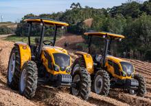 Tractoren met vierwielaandrijving Valtra A62s