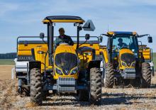 Tractoren met vierwielaandrijving Valtra A94s