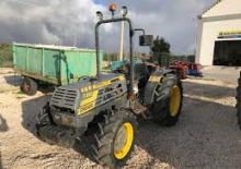 Tractoren met vierwielaandrijving Pasquali Cronos 7.85