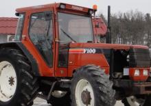 Tractoren met vierwielaandrijving Fiatagri F 100