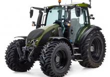 Tractoren met vierwielaandrijving Valtra G105A