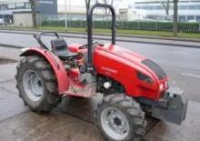 Tractoren met vierwielaandrijving Valpadana Jupiter 50
