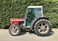 Tractoren met vierwielaandrijving Massey Ferguson MF 384 AF