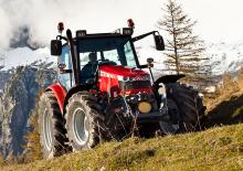 Tractoren met vierwielaandrijving Massey Ferguson MF 5440
