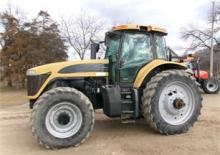 Tractoren met vierwielaandrijving Challenger MT645D