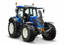 Tractoren met vierwielaandrijving Valtra N174D SmartTouch