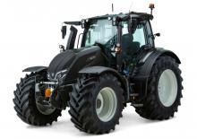 Tractoren met vierwielaandrijving Valtra N155EV